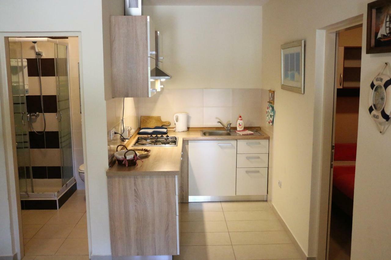 Apartments Vir Delfin Eksteriør bilde