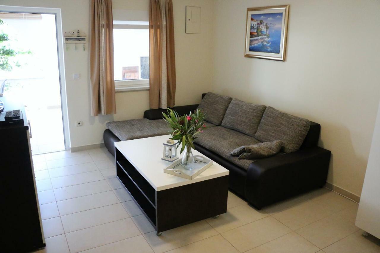 Apartments Vir Delfin Eksteriør bilde