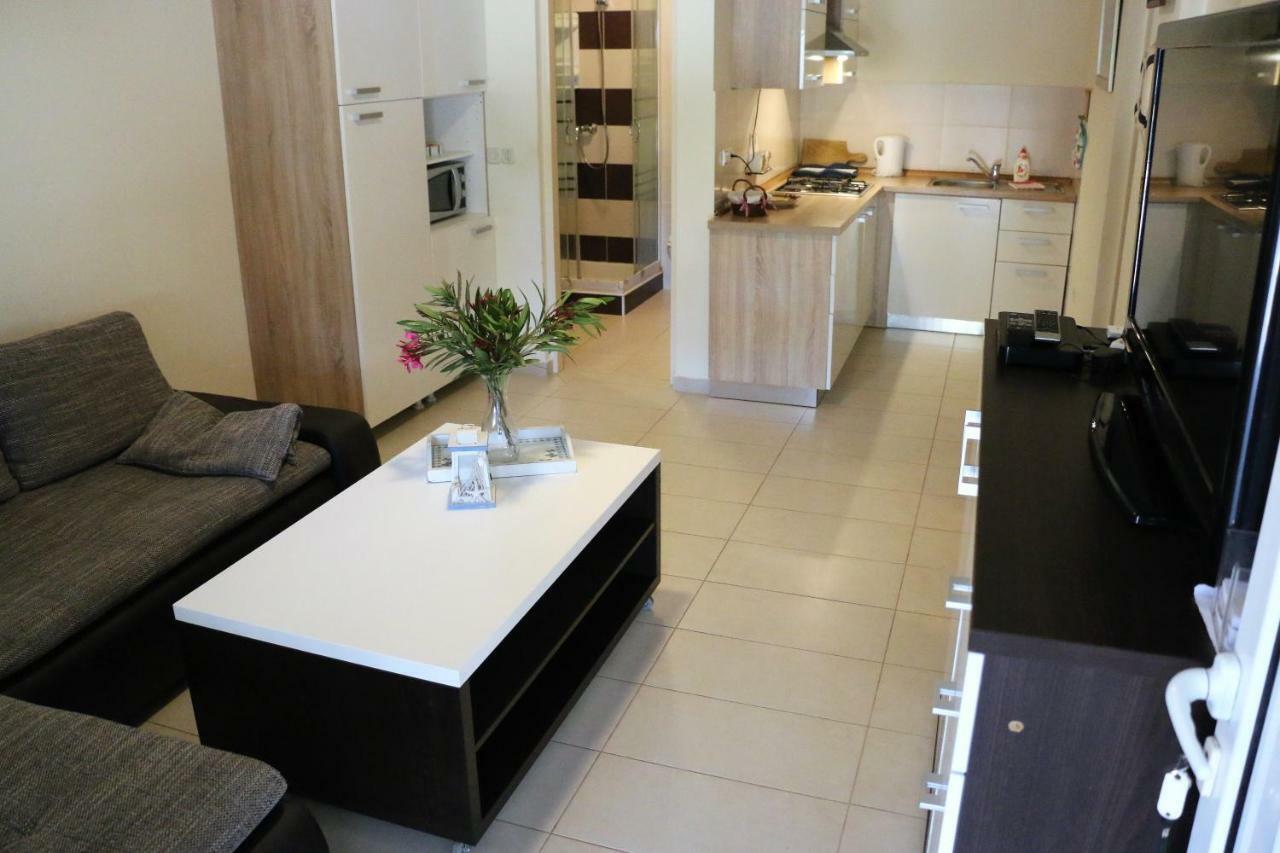 Apartments Vir Delfin Eksteriør bilde